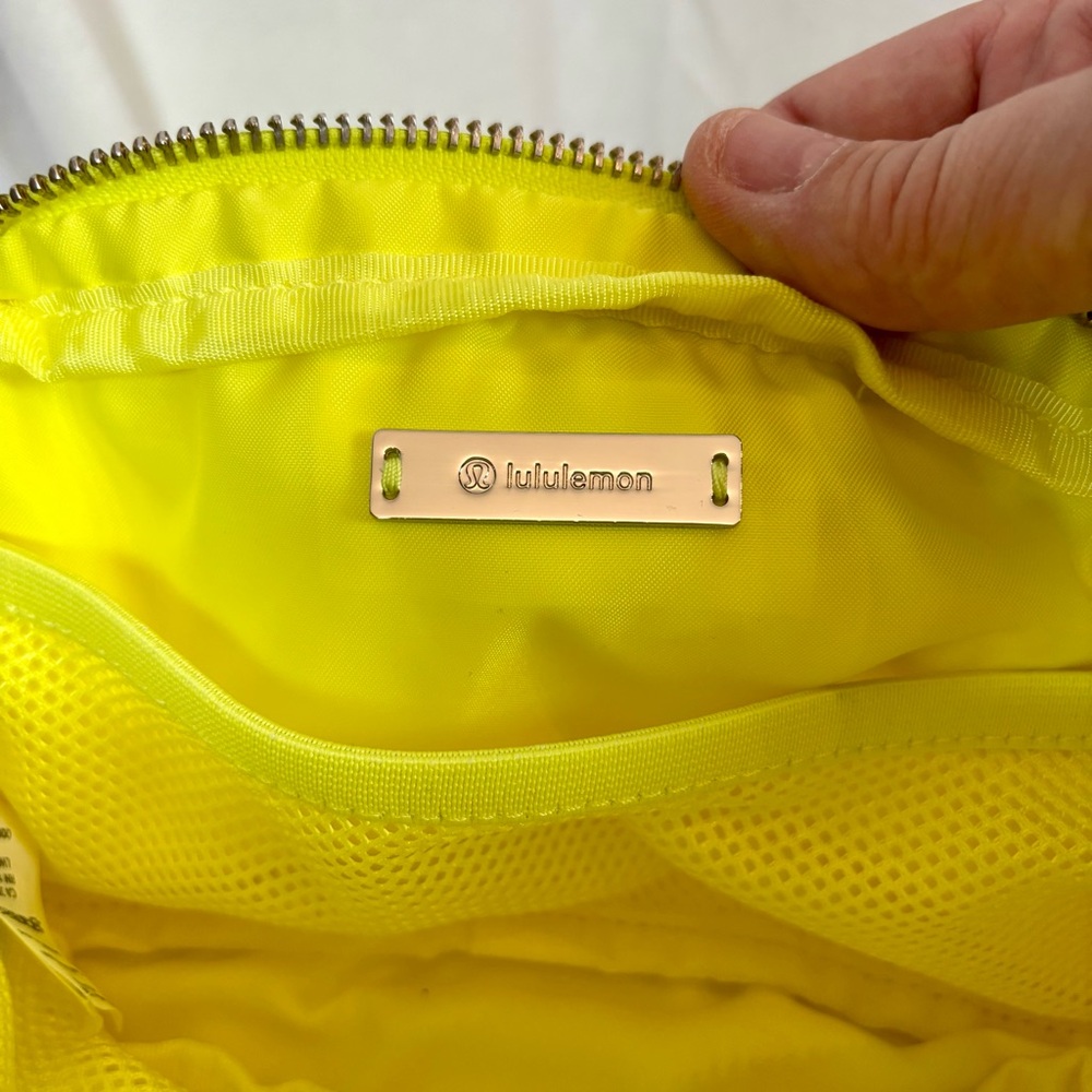 Lululemon Bright Neon Yellow Belt Bag - Picture 6 of 10